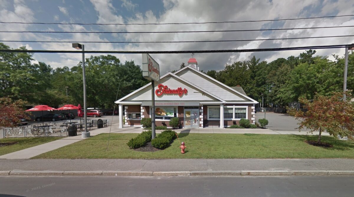 HighVolume WellEstablished Friendly’s Family Restaurant Concord, NH